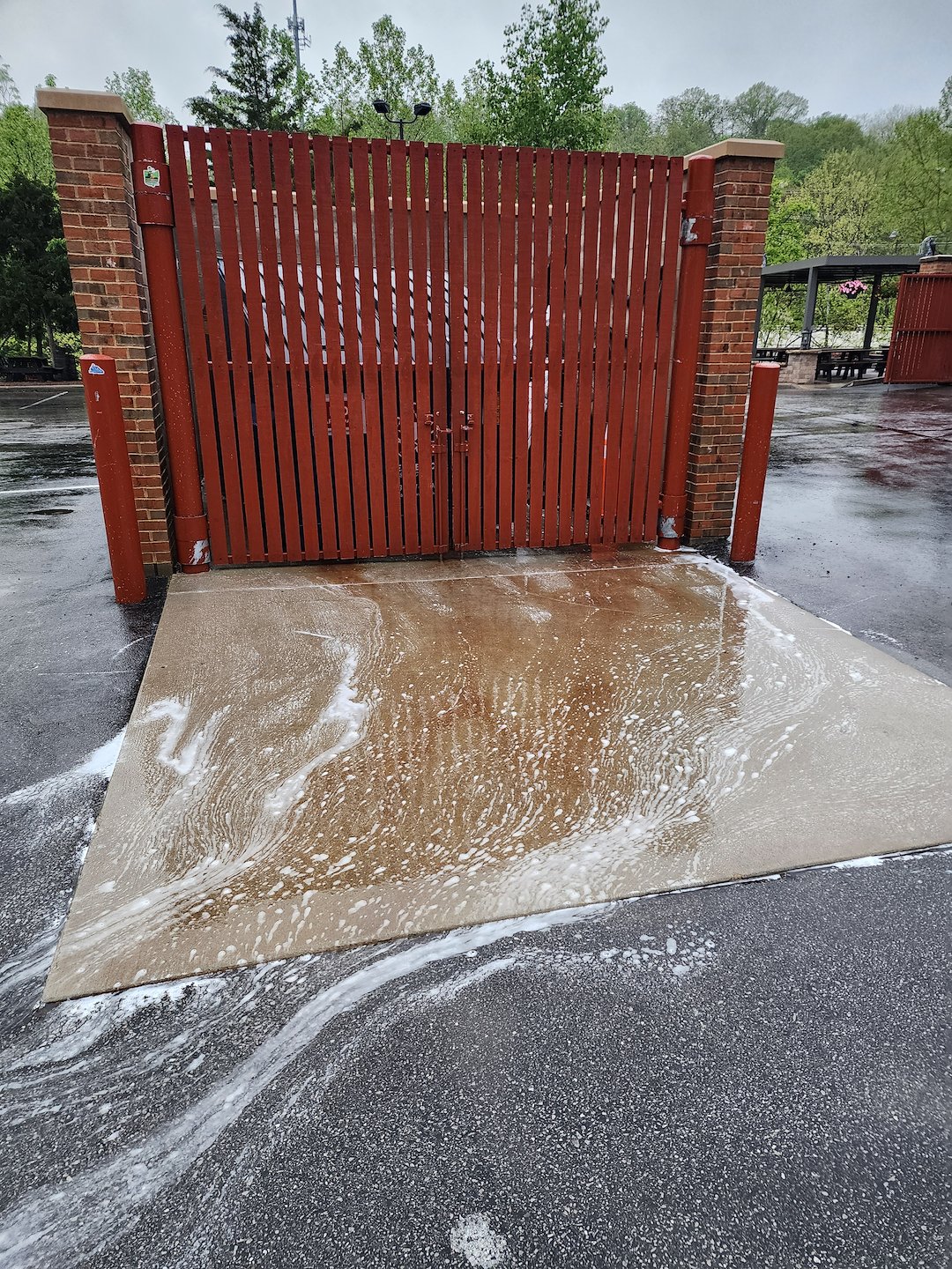 Quality Dumpster Enclosure Cleaning: Cincinnati Ohio