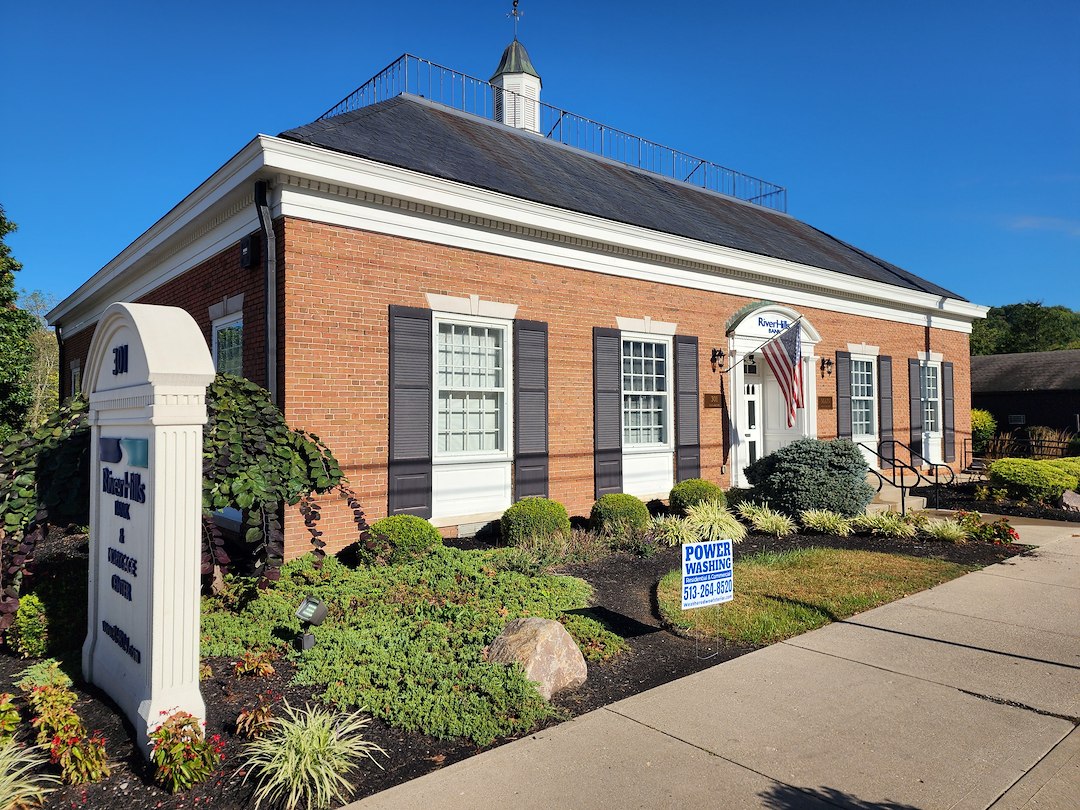 Top Quality Commercial Bank Building Washing, Milford Ohio