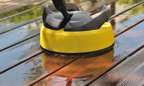 Deck Cleaning by Wood Type: Avoiding Fuzzing & Raising the Grain